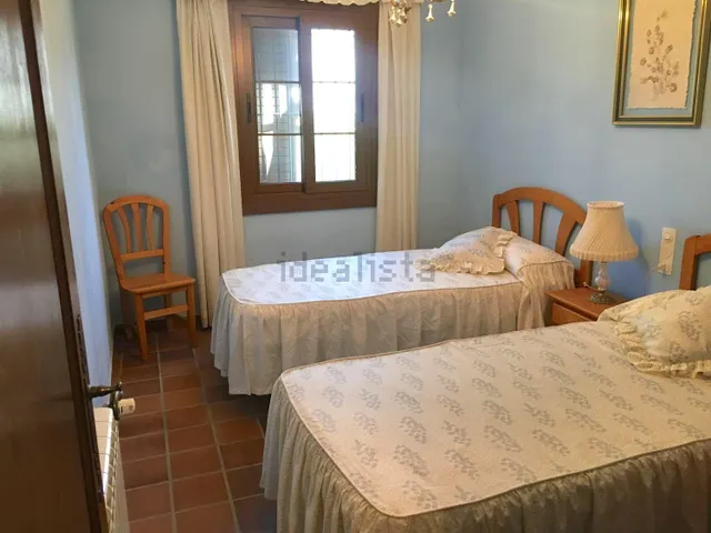 CHALET CON PISCINA Y PARCELA DE 1560 M2 A 10 KM PLAYAS — 8