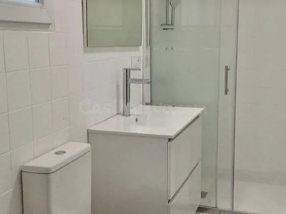 Se vende planta baja en Almussafes, Valencia — 25