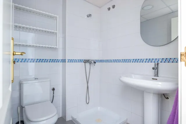 Vivienda adosada reformada, amplia y lista para entrar a vivir — 17