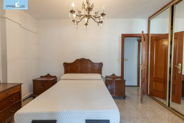 Estupendo piso  en la última planta en calle doctor azpitarte — 20