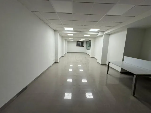 ¡¡ATENCION EMPRENDEDORES!! AMPLIA OFICINA EN ALQUILER EN AVE - foto 2