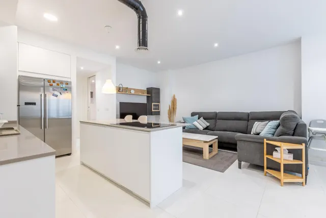 Espectacular bajo vivienda con reforma de diseño en A Coruña — 10
