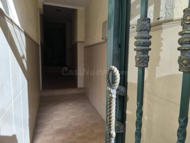 Gran piso reformado, amplio y cómodo, en pleno centro junto  - foto 2