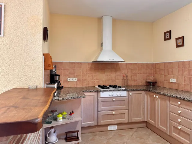 CALONGE: CHALET CON LICENCIA TURÍSTICA, GARAJE, JARDÍN Y PISCINA. ZONA MAS AMBRÓS - VIZC. CABANYES. — 13