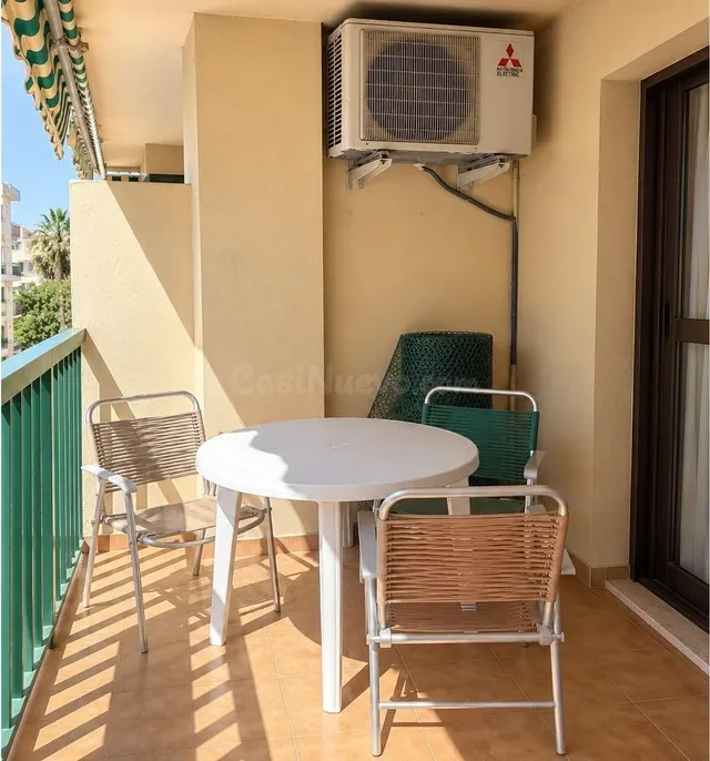 PISO DE 3 DORMITORIOS CON TERRAZA EN FUENGIROLA - foto 2