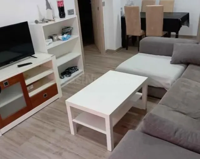 Piso 4 habitaciones 82m² en alquiler - Carmelitas-Oeste - foto 2