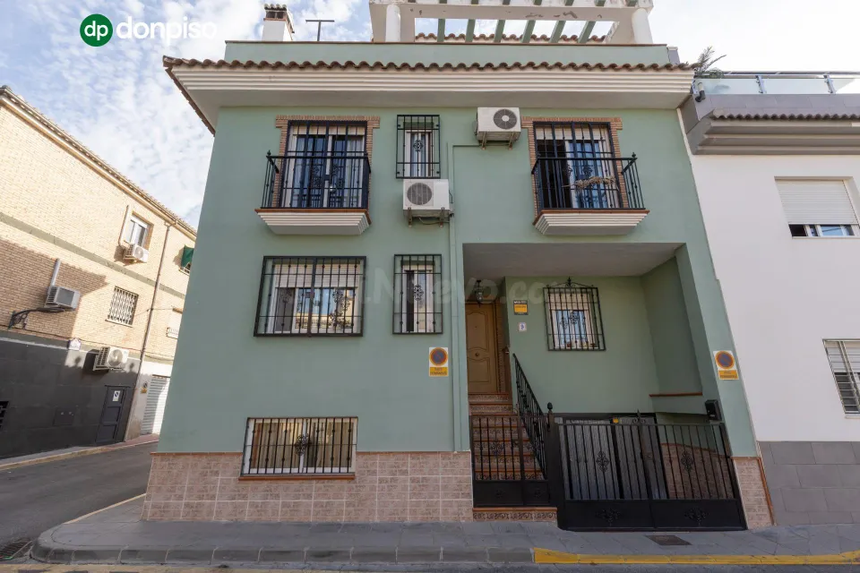 Casa independiente a 5 minutos de Granada en buen estado para entrar a vivir