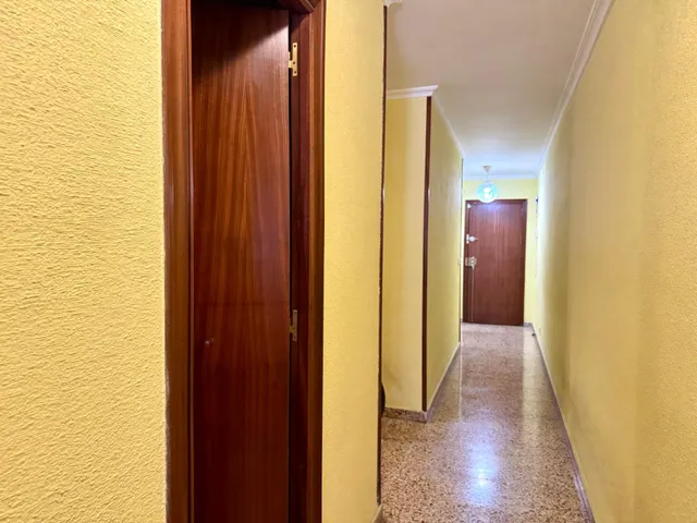 Amplio y Luminoso Piso con garaje en Carolinas — 22