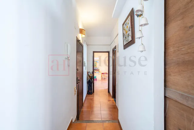 ÁTICO A REFORMAR CON BALCON EN LA VILA DE GRACIA — 29
