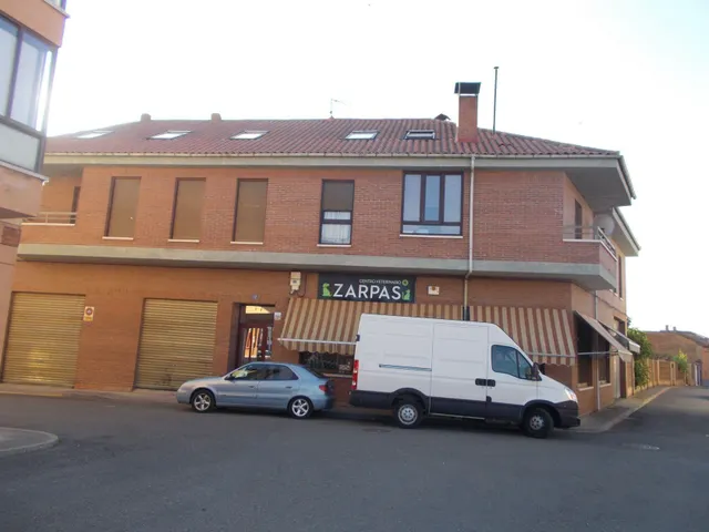 ESTUPENDO PISO EN MANSILLA DE LAS MULAS