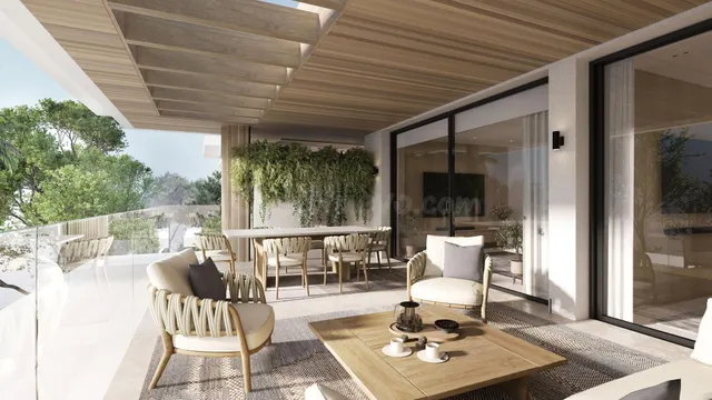 Espectacular ático de 3 dormitorios con solárium privado y amplias terrazas en la Nueva Milla de Oro de Estepona — 3