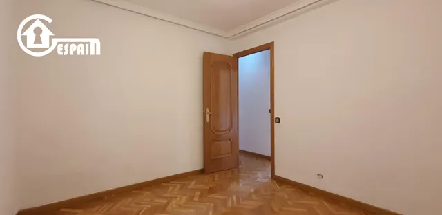 Grupo GESPAIN ACTIVIDADES INMOBILIARIAS promociona piso en venta de 3 habitaciones en zona LAS ÁGUILAS-PARQUE EUROPA — 27