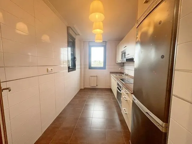 Piso en Urbanización privada con piscina — 10