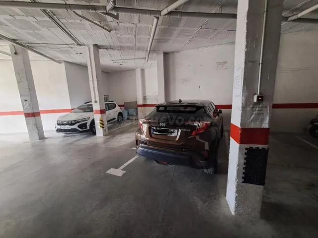 Garaje 32m² en venta - Centro — 2