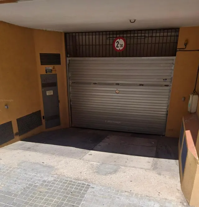 2 plazas de pk juntas a la zona Plaça Cuba — 4