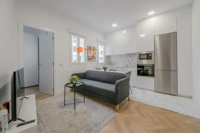 PISO EN VENTA EN GUINDALERA — 2