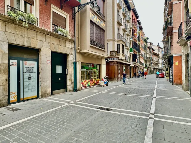 Se vende precioso piso en la calle san antón de Pamplona — 47