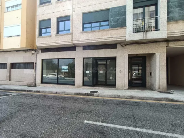 Local comercial 126m² en venta - O Burgo - Campus Universita