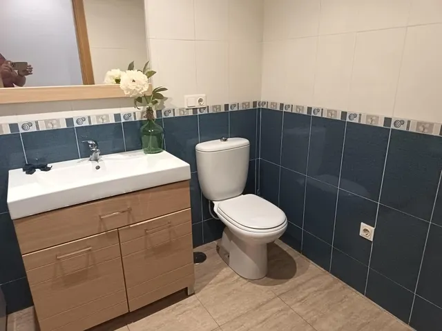 Se vende piso para entrar a vivir a 20 minutos de Alicante, con todos los servicios a mano, ascensor, plaza de garaje y trastero — 21