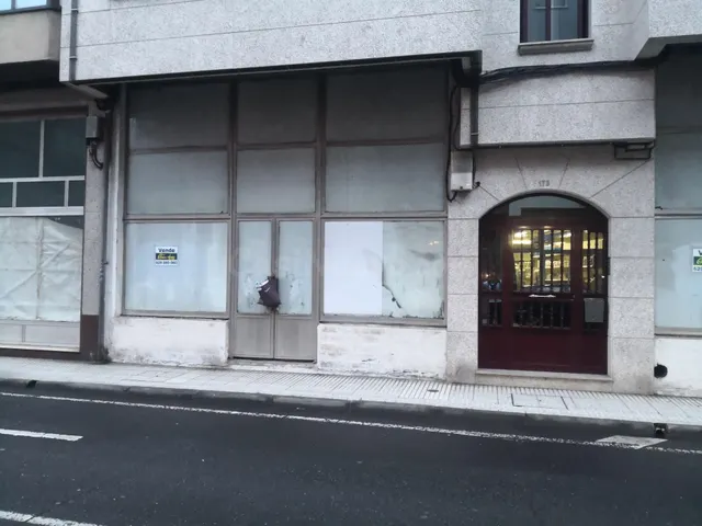 Bajo en alquiler en Gran Vía, Carballo - foto 4