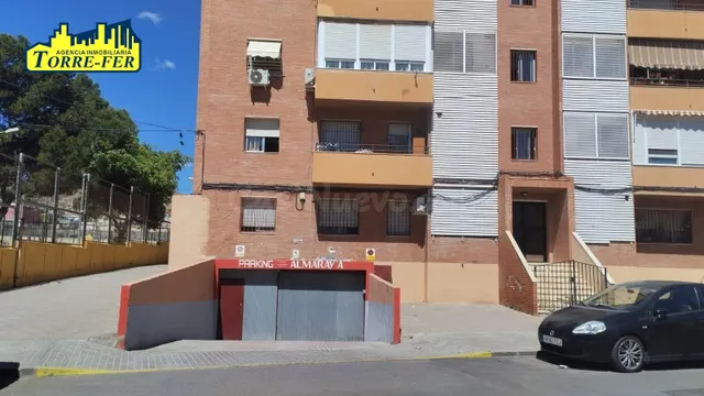 PLAZA DE GARAJE EN VENTA EN C/ FERNANDO ROJAS