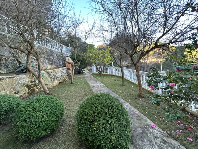 Espaciosa casa con impresionantes vistas a la montaña — 8