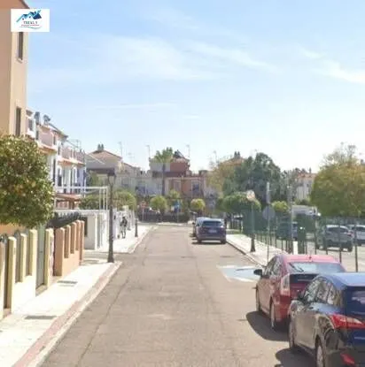 Venta casa en Castilleja de la Cuesta (Sevilla)