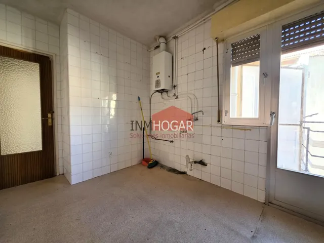 Amplia y luminosa vivienda en venta en la zona de san roque, Ávila — 8