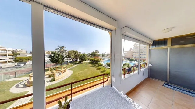 apartamento con amplia terraza con vistas al mar y al canal, - foto 2