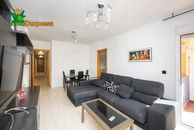 Piso de 3 dorm. en Las Gabias, con APARCAMIENTO. — 23