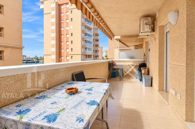 Apartamento en venta con terraza, piscina comunitaria y plaza de garaje, en la manga del mar menor, zona del estacio — 7