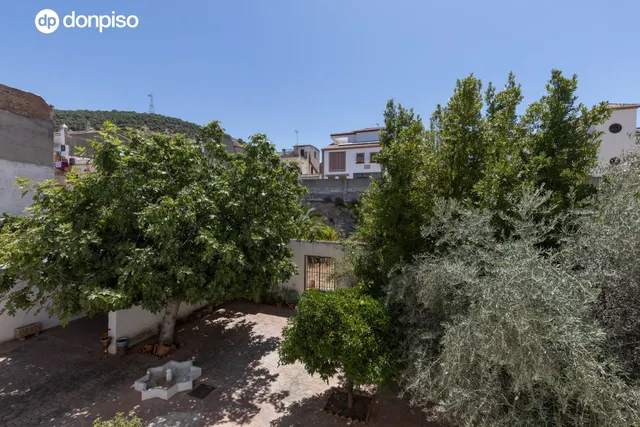 Casa con gran solar — 36