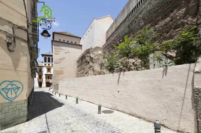 CASA ADOSADA EN VENTA - GRANADA (El Realejo) — 41