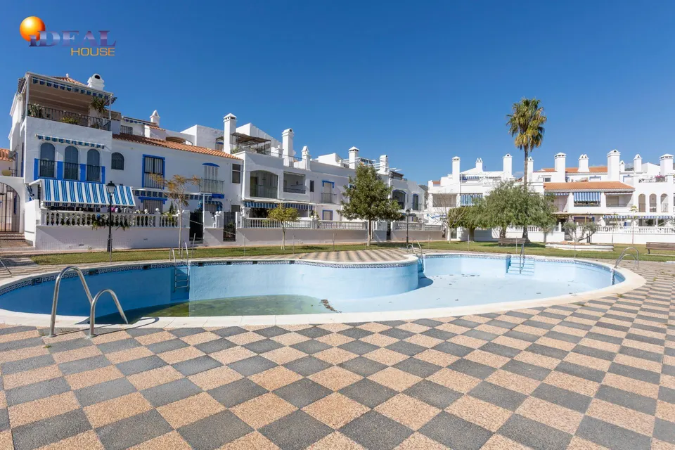 PRECIOSO ÁTICO-DÚPLEX EN PERLA DE ANDALUCÍA