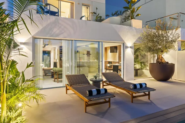 Casa Zia, adosado reformado en Nueva Andalucía con piscina p - foto 2