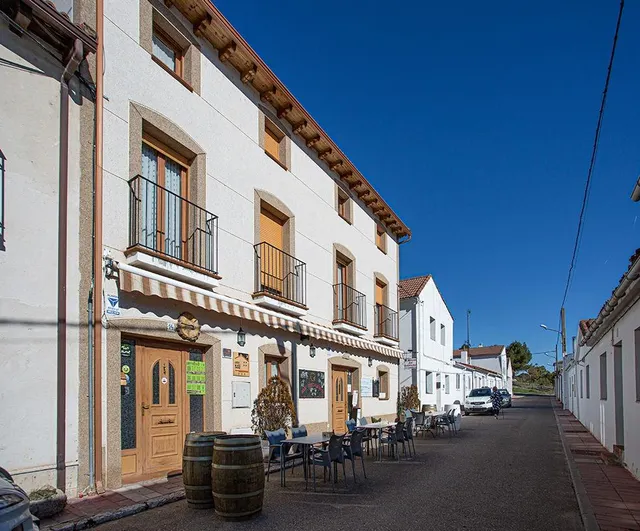 RESTAURANTE Y CASA RURAL EN VENTA O TRASPASO, LA SANTA ESPINA (VALLADOLID) — 20