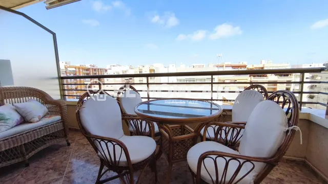 Fantástico apartamento con terraza cerca de las playas de Gu