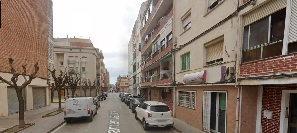 PISO EN PINEDA DE MAR
