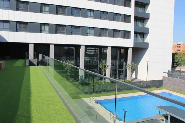 Piso 3 habitaciones 143m² en alquiler - Malilla