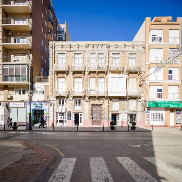 EDIFICIO HISTORICO EN PLENO CENTRO DE LA UNION — 33