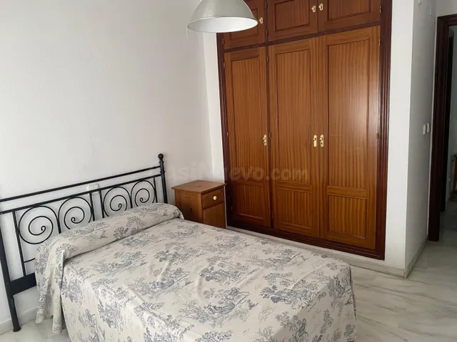 Piso 4 habitaciones 132m² en alquiler - Parlamento - Torneo - foto 3