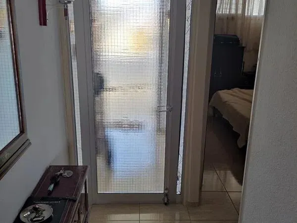Los Cristianos. Piso 1 habitación con vistas, garaje a 300 metros del mar — 7