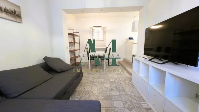 Apartamento reformado en casco histórico - foto 2