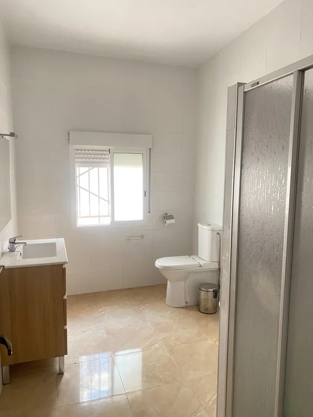 Oportunidad única, BAJO CON 80M DE PATIO — 2