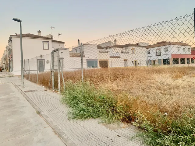 MAGNIFICO SOLAR URBANO CON 224 M2 DE SUPERFICIE EN CANTILLAN - foto 2