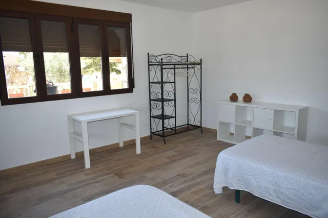 Se ALQUILA casa rural JULIO Y AGOSTO.- CONSULTAR EL PRECIO — 27