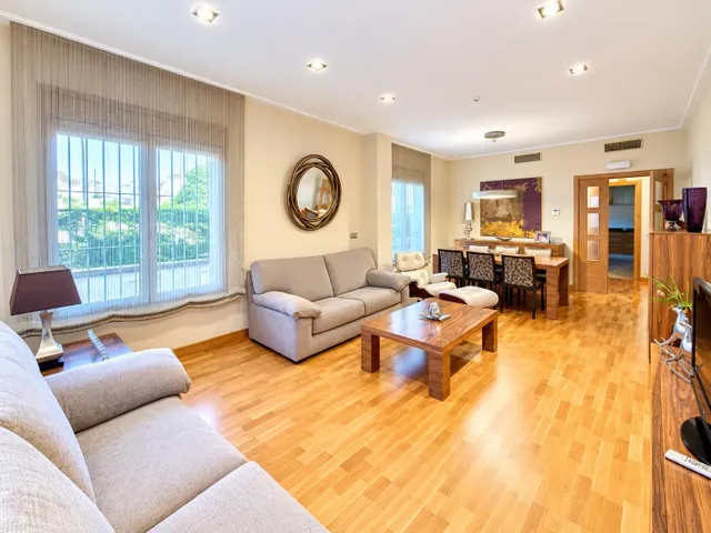 Espectacular chalet con piscina en orihuela centro — 12