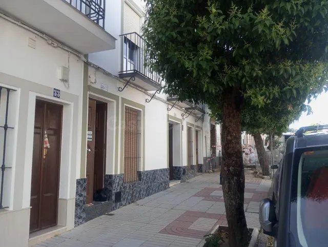 PISO EN VENTA EN MONESTERIO. Activo inmobiliario ALQUILADO,  - foto 4