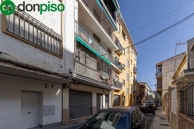 PISO JUNTO AVENIDA DE ANDALUCIA — 24