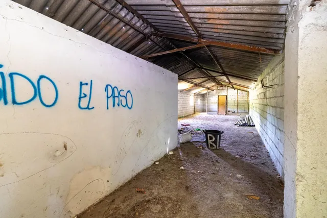 Gran terreno en la Carretera de la Sierra — 25